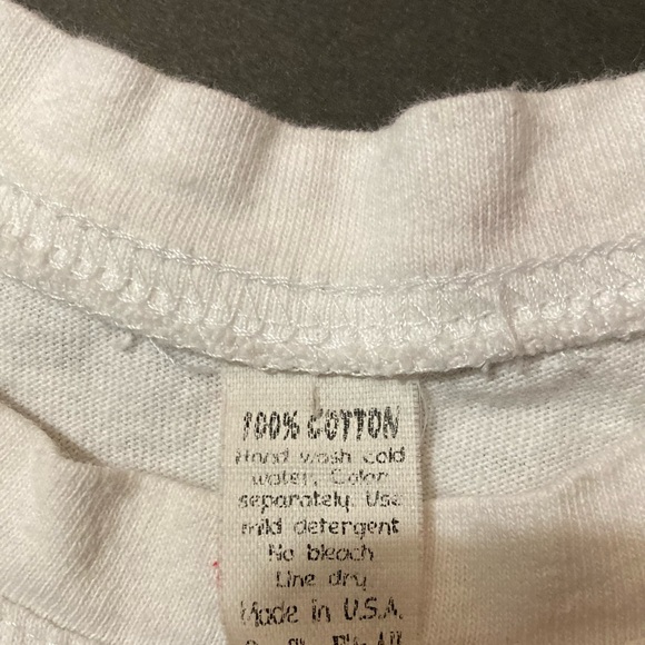 Vintage embroidered rose t-shirt - Picture 3 of 5